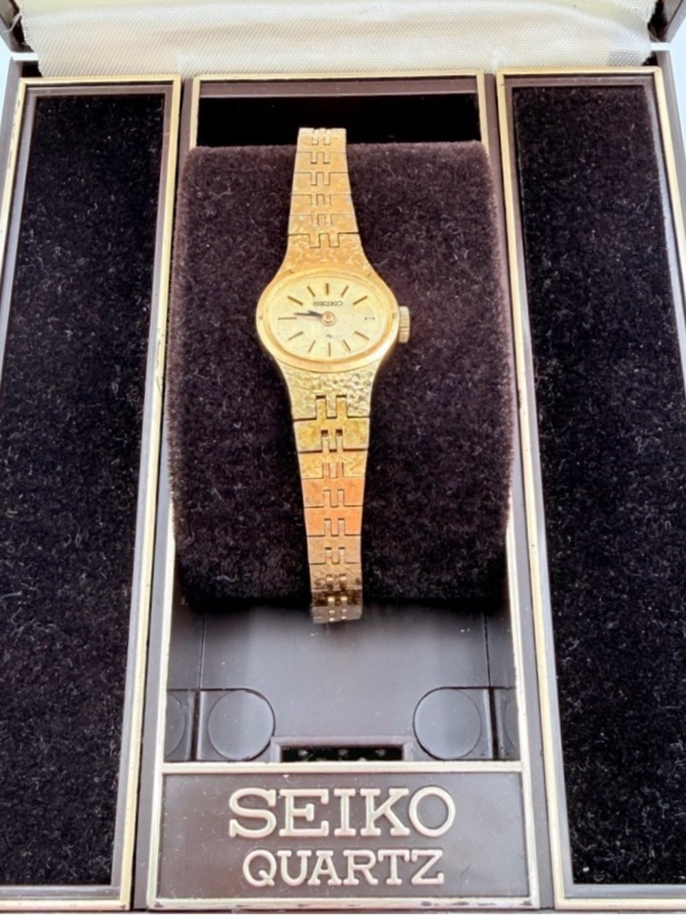 Vintage Seiko Quartz Ladies Watch Gold Tone 1100-7619 Japan w/ Box 6.5”